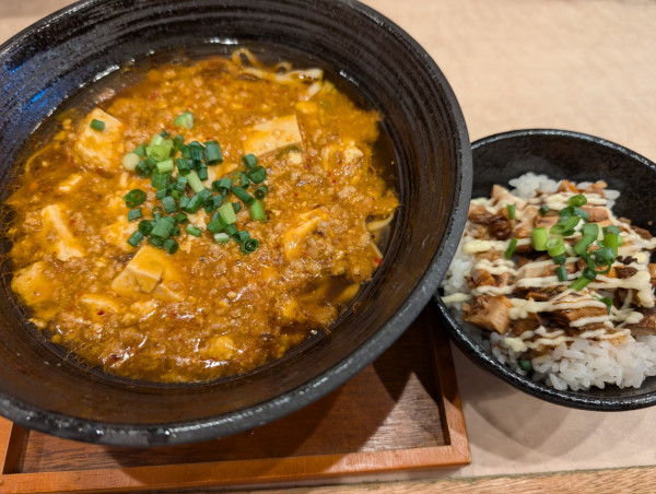 「麻婆ら〜めん」@麺処 八鶏の写真