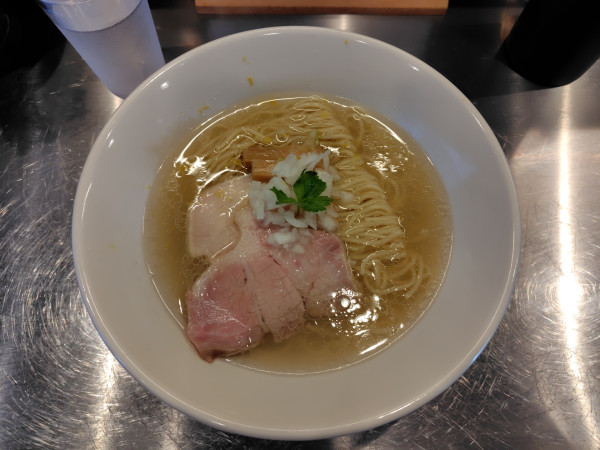 「蜆と地鶏の塩らぁ麺980円（限定）」@麺しかのの写真