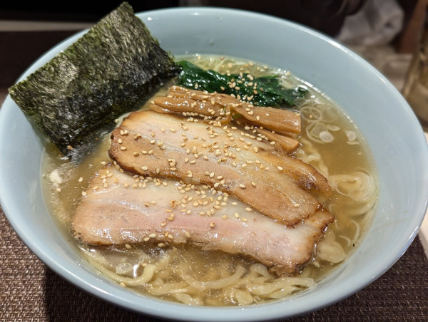 「塩らぁめん」@らぁめん 涼虎の写真