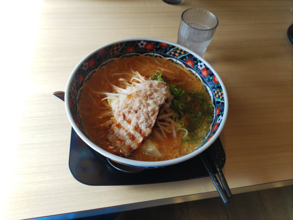 「背脂味噌ラーメン」@五穀みそらーめん 味噌屋蔵之介 所沢けやき台店の写真
