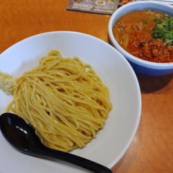 味噌󠄀つけ麺　（大盛り：サービス券）