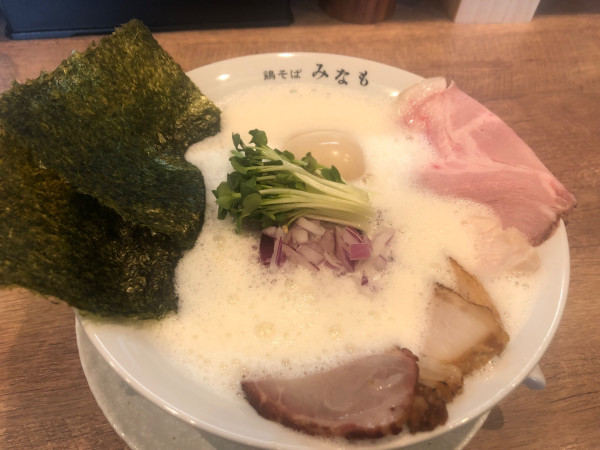 「鶏白湯塩」@鶏そば みなもの写真