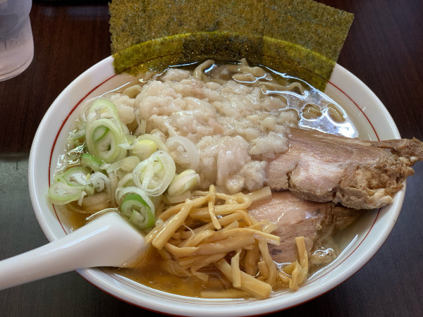 「しょうゆ中華そば（身入り）」@手打ち中華そば 酒田の写真