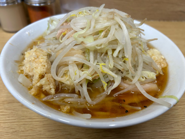 「ラーメン・TARO・うずら・国産生姜」@ラーメン二郎 栃木街道店の写真