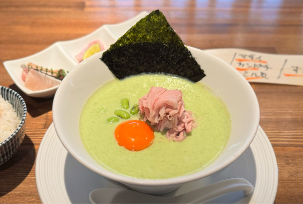 「【限定】青森産濃厚毛豆（枝豆）冷やし¥1200」@酒肴場 屯の写真