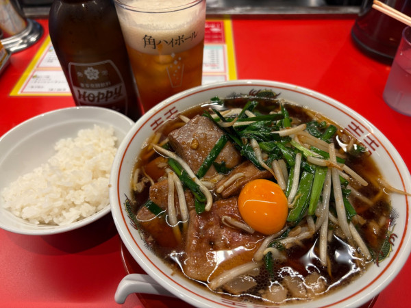 「レバニラ中華そば(小ライス付き)1400円+ホッピーセット」@レバニラ中華 満腹の写真