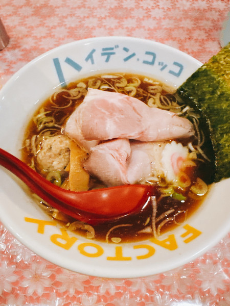 「凛々しい支那そばリリー」@らーめん凛々の写真