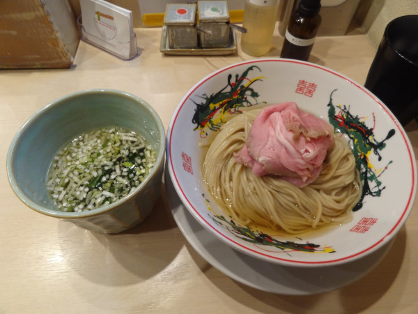 「鰹昆布水つけ麺1050円」@つけめん金龍の写真