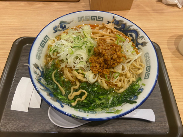 「赤辛ニラらーめん」@舎鈴 川越西口店の写真