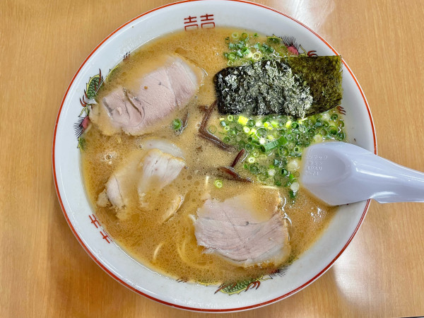 「豚骨らーめん」@らーめん満生の写真