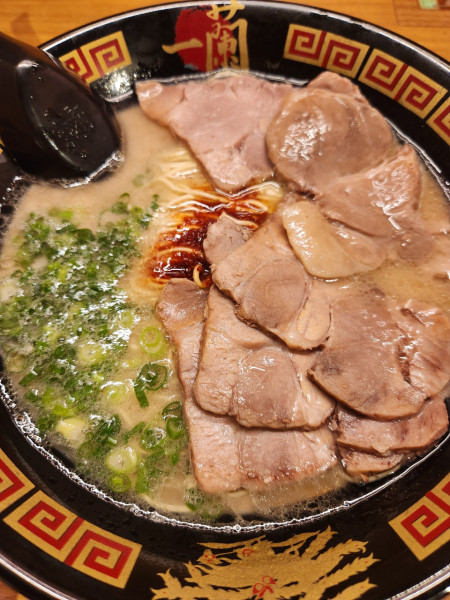 「天然豚骨ラーメン 焼豚トッピング」@一蘭 上尾店の写真