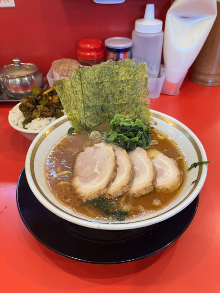 「煮豚チャーシュー麺　ライス✖️3」@大輝家直系 麺屋 旭の写真