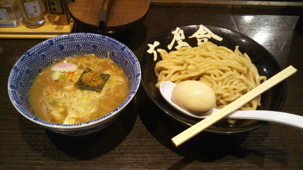 「味玉つけめん」@六厘舎 上野店の写真