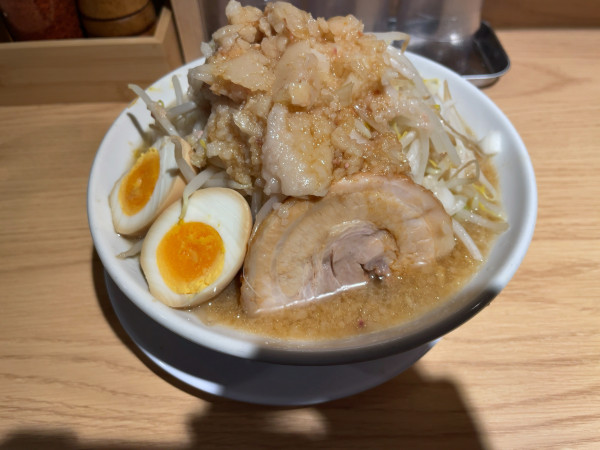 「ラーメン+味玉」@ラーメン豚の子の写真