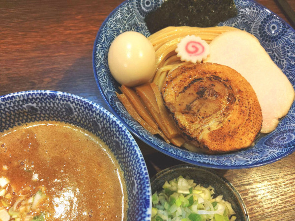 「辛つけめん（並） ￥1100・刻みネギ ￥150」@麺処はなぶさの写真