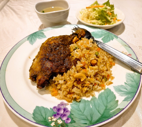 「ダンパウ」@ミンガラバー 駅前店の写真