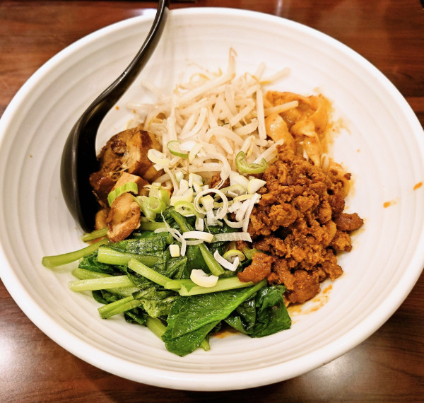 「無汁担担刀削麺」@川芙蓉の写真