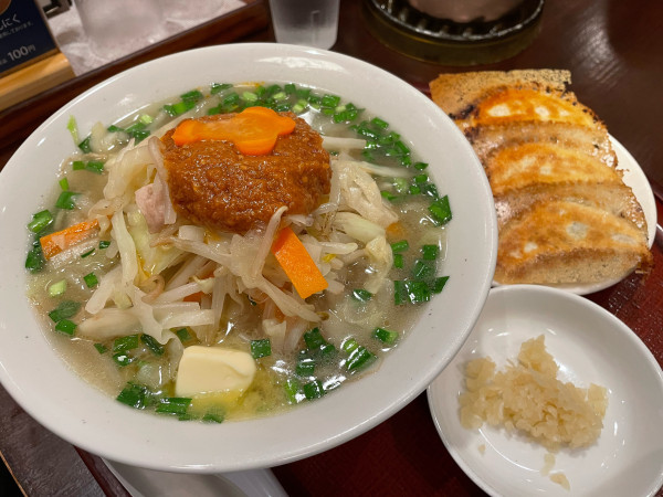 「味噌タンメンセット¥1,550ニンニクトッピング¥100」@餃子とタンメン 天の写真