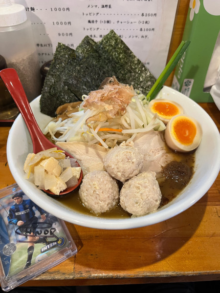 「醤油炊きしろぼしらーめん　特製全部盛り　並」@つけ麺 しろぼしの写真