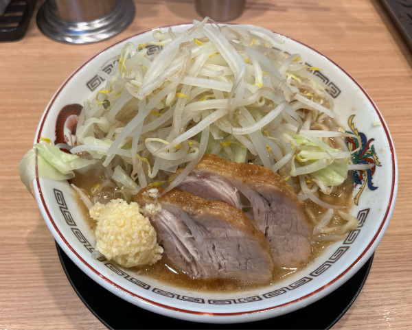 「小ラーメン　ヤサイ　ニンニク950円」@ラーメン豚山 与野本町店の写真