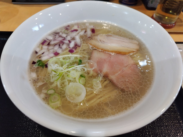 「【貝麺みかわ監修】貝麺　※鶏チャーシュー抜き」@ラーメンカーニバル 上田店の写真