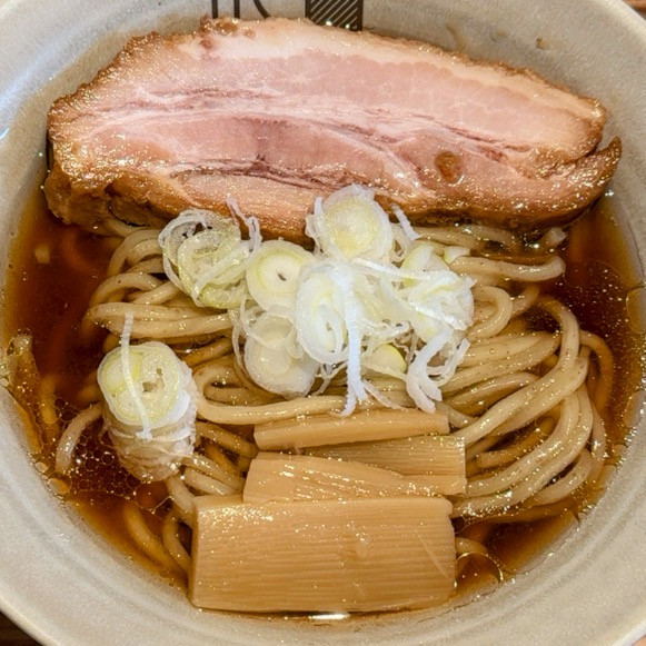 「人類みな麺類醤油らーめん 990円」@鶏soba Luca Lifeの写真