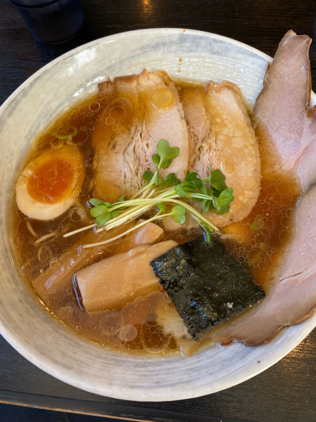 「醤油らーめん850円➕麺固め」@麺屋まるたけの写真
