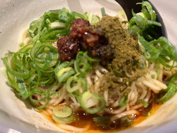 「汁なし担々麺」@赤麺 梵天丸 五日市本店の写真