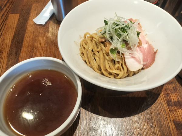 「醤油つけ麺　750円」@セキレイ 〜NIBOSHI no D5〜の写真
