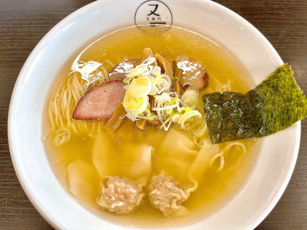 「塩らーめん（800円）、ワンタン2コ（CP）」@らーめん又右衛門の写真