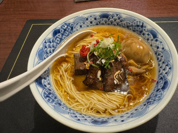 「極コンソメラーメン＋味玉」@Craft Ramen BiTの写真