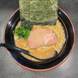 ラーメン(800円)