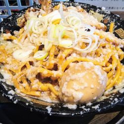 爆盛油脂麺