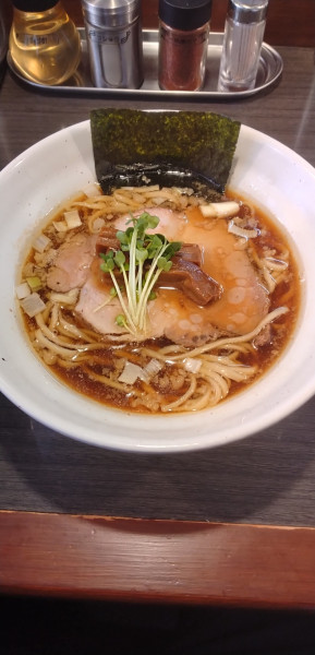 「醤油ﾗｰﾒﾝ」@ラーメンつけ麺 奔放の写真