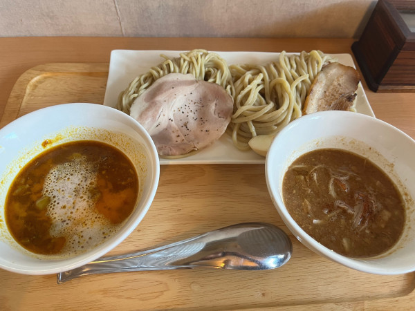 「2×2つけ麺大(濃厚味噌+チキンカレー)」@FREEATの写真