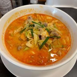 モツ野菜ラーメン