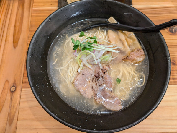 「えびそば大盛1080円」@TRITON RAMENの写真