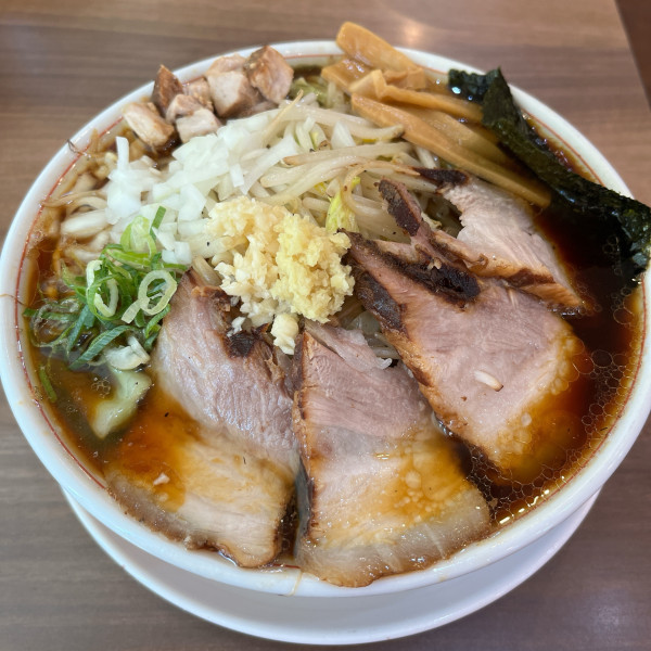 「大チャーシューめん＋野菜＋にんにく＋しょうが」@柏 濃麺や 39名の写真