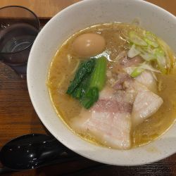 東京とんこつチャーシューメン