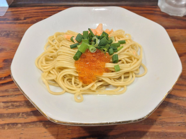 「限定　鮭とイクラの和え玉」@ニダイメ 麺のきんしょうの写真