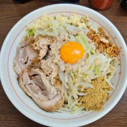 小らーめん　豚2枚（940円）＋汁なし変更（120円）