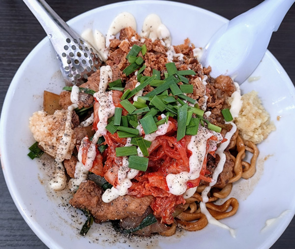 「汁なし ￥1000」@元祖スタミナ満点らーめんすず鬼 狭山ヶ丘分店の写真