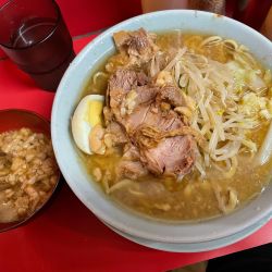 ラーメン麺半分