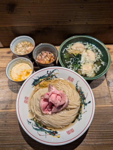 「特製昆布水つけ麺 200g ＋ 海老ワンタン3個追加」@伊之瀬の写真