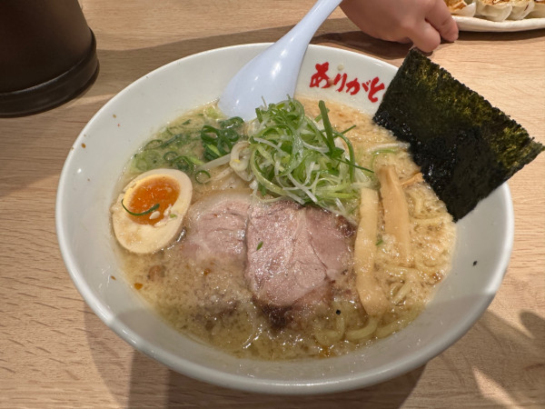 「醤油とんこつ　元（並盛・140g）950円」@野方ホープ 高崎店の写真