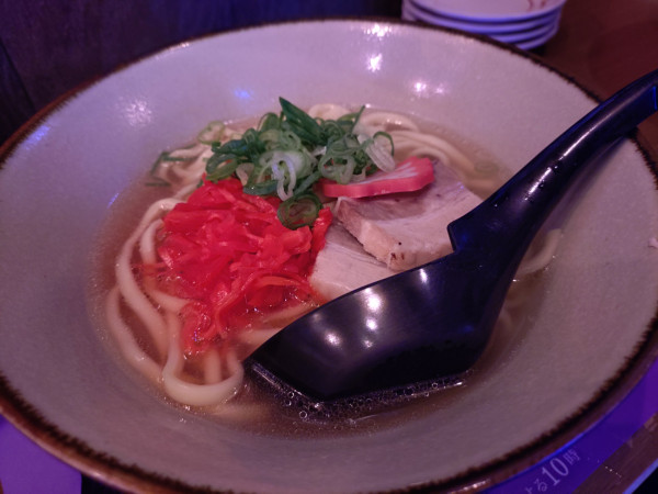 「沖縄そば」@沖縄食市 RAYARD MIYASHITA PARKの写真