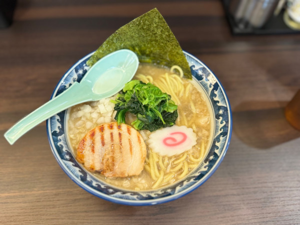 「にぼとん(並盛) 890円 プレオープン価格500円」@麺屋 武士道 瑞江店の写真