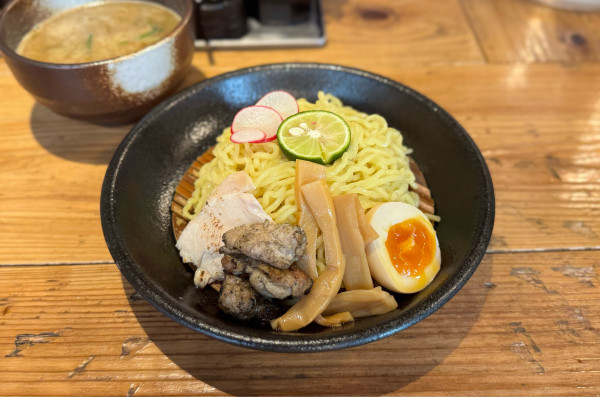 「特製炭焼つけ麺 ¥1200」@鶏そば炭や 新橋店の写真