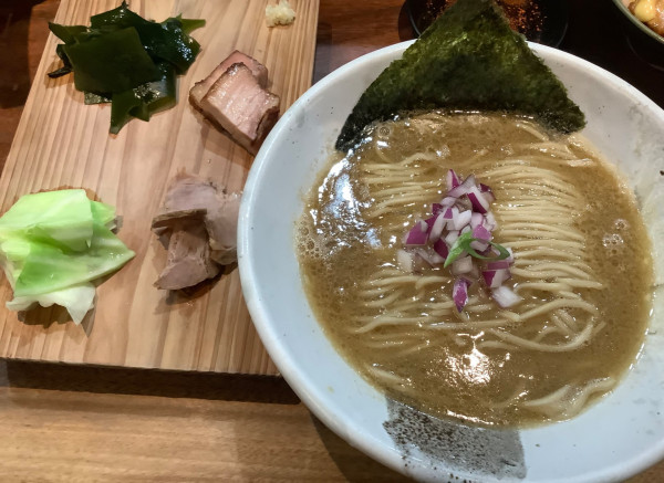 「豚骨強めのクレイジーハウス　＋　スコーピオン」@NATURAL TASTEの写真