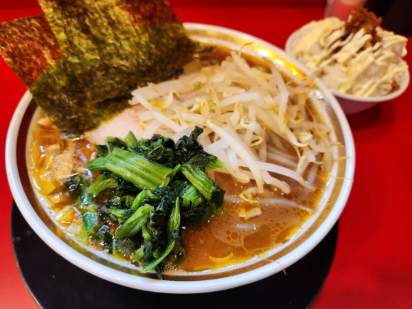 「朝ラーメン+フォロワーサービス+食べ放題ライス」@大輝家直系 麺屋 旭の写真